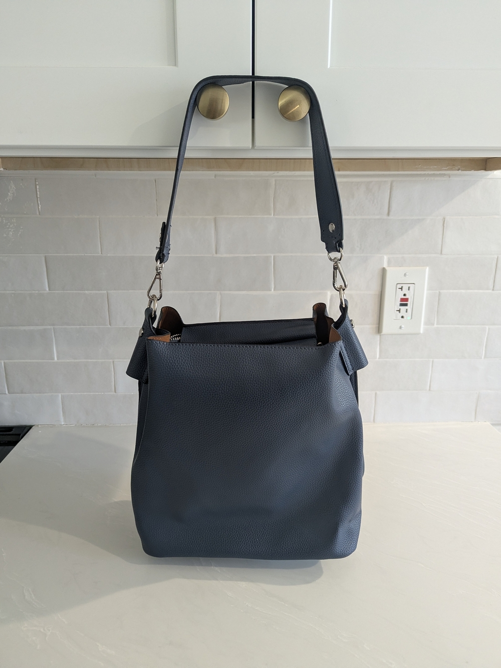 SevenDays Pebbled Shoulder Bag in Blue Like New